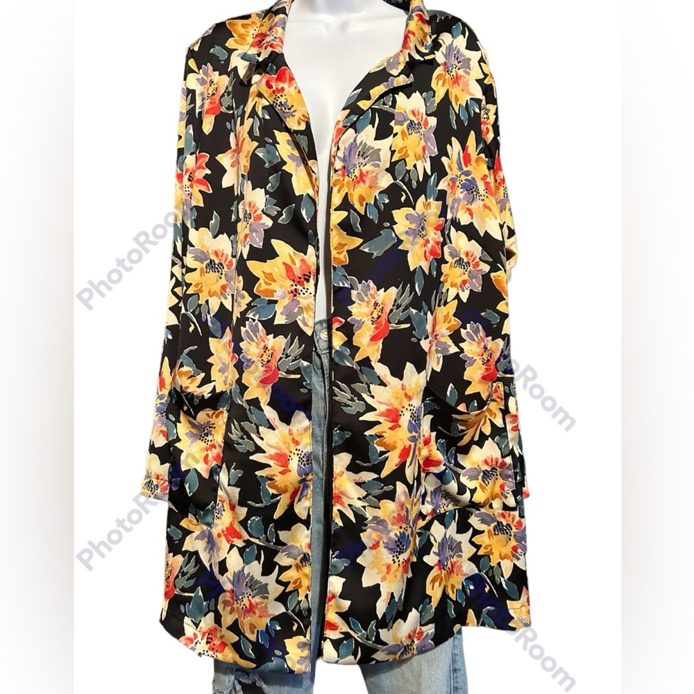 Ava & Viv Floral Open Front Long Sleeve Tunic Size 1X